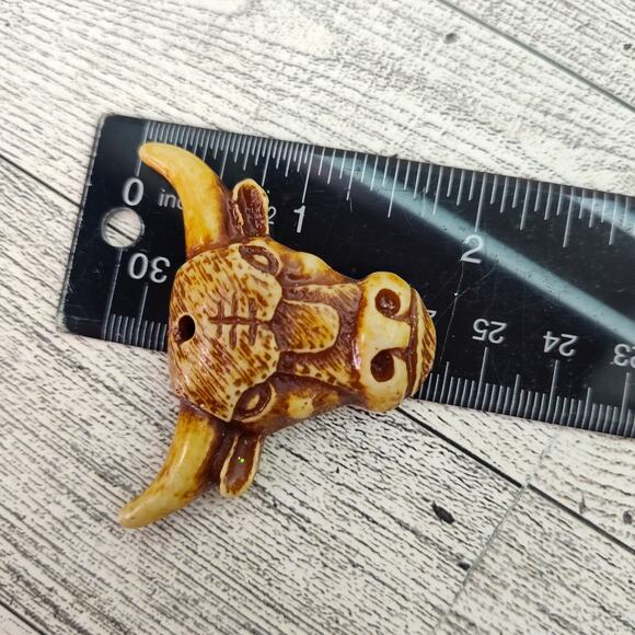 Bull Horns Decorative Pendant Figure 2" Wide - Picture 6 of 10